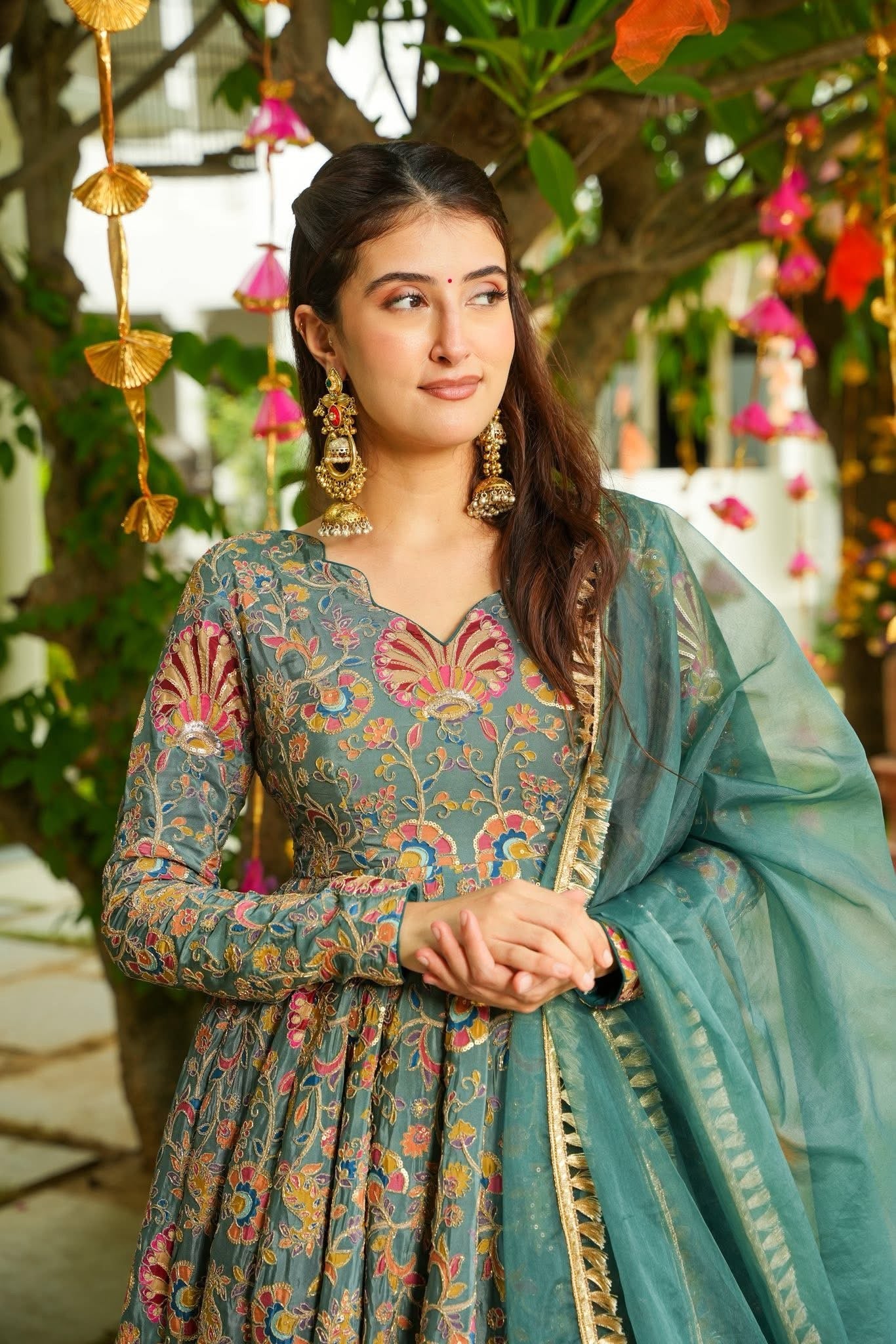 Calista Embroidered Heavy Maxi Set