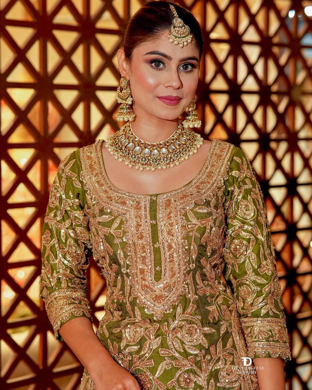 Zari Zewar Sharara –Drape of Dreams and Gold