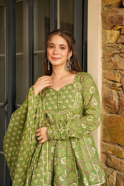 Sharvee Leher Sharara Set