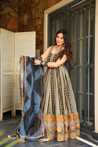 Heer Haveli Maxi Set
