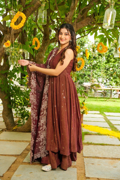 Gaurika Shimmer Crushed Tissue Suit Set