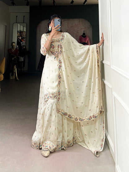 The Perfect Fusion Of Classic Elegance And Modern Suit Set